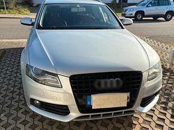 Grau Gebraucht 2010 Audi A4 Kombi | 7.950 €