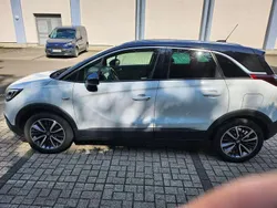 Weiß Gebraucht 2017 Opel Crossland X Innovation SUV | 11.500 € (Fairer Preis)