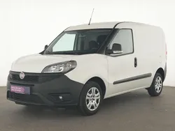 Weiß Gebraucht 2020 Fiat Doblò Van / Kleinbus | 11.299 € (Fairer Preis)
