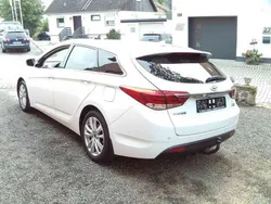 Weiß Gebraucht 2016 Hyundai i40 Comfort Kombi | 11.650 € (Fairer Preis)