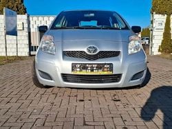 Grau Gebraucht 2010 Toyota Yaris Cool Kleinwagen | 2.200 € (Superpreis)