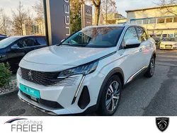 Lack weiss perlglänzend/metall Gebraucht 2021 Peugeot 3008 Allure SUV | 21.990 € (Fairer Preis)