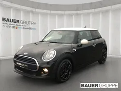 Schwarz Gebraucht 2016 Mini Cooper D Kleinwagen | 11.690 € (Fairer Preis)