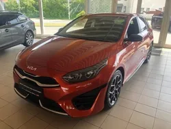 Rng) orange fusion met. (orange Gebraucht 2024 Kia Ceed GT Limousine | 22.990 € (Superpreis)