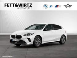 Alpinweiss Gebraucht 2024 BMW M135 Shadowline Kleinwagen | 43.800 € (Teuer)