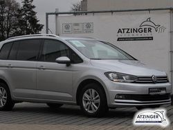 Reflexsilber Gebraucht 2021 VW Touran Active Van / Kleinbus | 32.990 € (Etwas zu teuer)