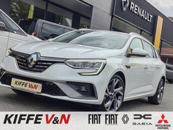 Weiß Gebraucht 2021 Renault Mégane IV Bose Edition Limousine | 19.470 € (Fairer Preis)