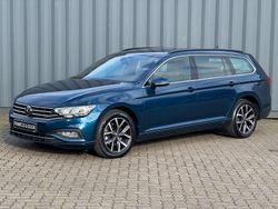 Blau Gebraucht 2022 VW Passat Business Kombi | 23.800 € (Superpreis)