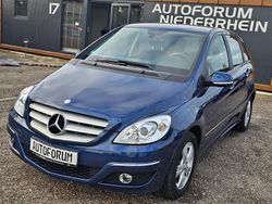 Blau Gebraucht 2011 Mercedes B180 Van / Kleinbus | 8.950 € (Fairer Preis)