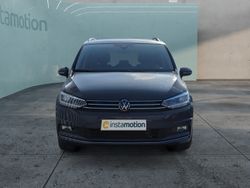 Grau Gebraucht 2024 VW Touran Van / Kleinbus | 34.800 € (Fairer Preis)