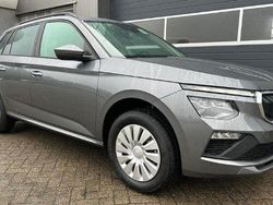 Grau Neu 2025 Skoda Kamiq Selection SUV | 27.480 € (Fairer Preis)