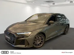 Daytonagrau perleffekt Neu 2024 Audi RS3 Sportback Comfort Kleinwagen | 73.980 €