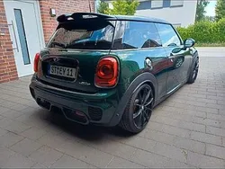 Grün Gebraucht 2017 Mini John Cooper Works Coupé Coupé | 19.400 € (Fairer Preis)