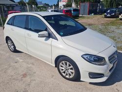 Weiß Gebraucht 2017 Mercedes B180 Edition Van / Kleinbus | 6.250 € (Etwas zu teuer)