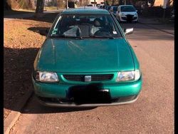 Grün Gebraucht 1999 Seat Ibiza Kleinwagen | 1.400 € (Etwas zu teuer)