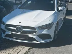 Weiß Gebraucht 2020 Mercedes CLA180 AMG line Limousine | 28.100 € (Etwas zu teuer)