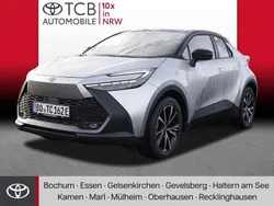 Shimmeringsilber/schwarz metal Gebraucht 2024 Toyota C-HR Team SUV | 37.989 €