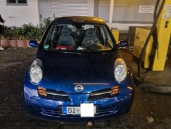 Blau Gebraucht 2003 Nissan Micra Limousine | 1.250 €