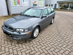 Grau Gebraucht 2003 Volvo V40 Kombi | 800 € (Superpreis)