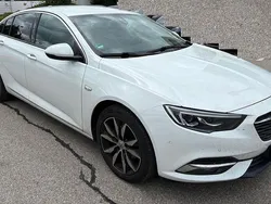 Weiß Gebraucht 2017 Opel Insignia Limousine | 12.500 € (Guter Preis)