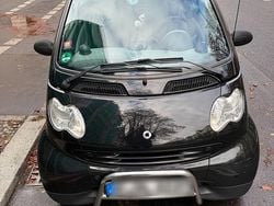 Schwarz Gebraucht 2005 Smart ForTwo Cabrio Pure Cabrio | 2.499 € (Etwas zu teuer)