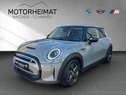 Moonwalk grey metallic Gebraucht 2022 Mini Cooper SE Essential Kleinwagen | 16.420 € (Guter Preis)