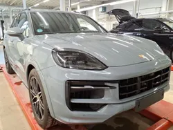 Arktikgrau Gebraucht 2024 Porsche Cayenne Sport SUV | 119.500 € (Superpreis)