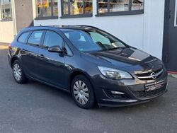 Grau Gebraucht 2015 Opel Astra Selection Kombi | 4.400 € (Fairer Preis)