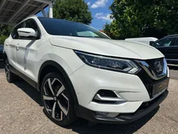 Weiß Gebraucht 2020 Nissan Qashqai Tekna SUV | 17.900 € (Fairer Preis)