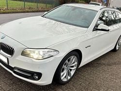 Weiß Gebraucht 2016 BMW 520 Kombi | 9.660 € (Guter Preis)