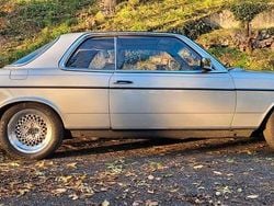 Silber Gebraucht 1977 Mercedes 280 Coupé | 8.500 €
