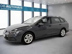 Grau Gebraucht 2022 VW Golf VIII Life Kombi | 16.930 € (Guter Preis)