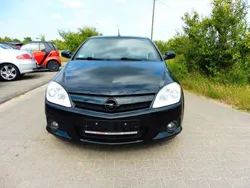 Schwarz Gebraucht 2009 Opel Tigra Edition Cabrio | 5.900 €