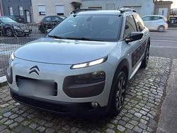 Weiß Gebraucht 2015 Citroën C4 Kleinwagen | 6.200 €
