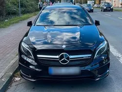Schwarz Gebraucht 2016 Mercedes GLA45 AMG AMG SUV | 28.900 € (Etwas zu teuer)
