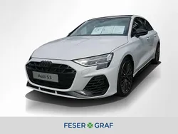 Gletscherweiß Gebraucht 2024 Audi S3 Ambiente Limousine | 46.740 € (Superpreis)