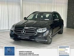 Schwarz unilack Gebraucht 2020 Mercedes E300 Avantgarde Kombi | 28.990 € (Superpreis)