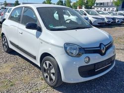 Weiß Gebraucht 2018 Renault Twingo LIMITED Kleinwagen | 9.950 € (Etwas zu teuer)
