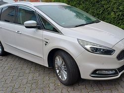 Weiß Gebraucht 2018 Ford S-MAX Vignale Van / Kleinbus | 17.750 € (Fairer Preis)