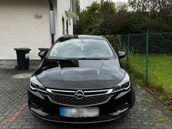 Schwarz Gebraucht 2018 Opel Astra Active Kombi | 8.000 € (Guter Preis)