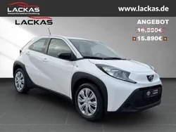 Weiss Neu 2025 Toyota Aygo Business Edition Kleinwagen | 15.990 €