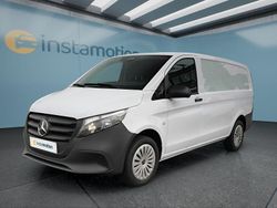 Weiß Gebraucht 2024 Mercedes Vito Van / Kleinbus | 37.399 € (Teuer)