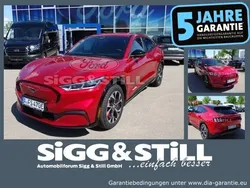 Lucidrot Gebraucht 2023 Ford Mustang Mach-E Extended Range SUV | 39.850 € (Etwas zu teuer)