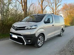 Grau Gebraucht 2018 Toyota Proace Van | 17.900 €