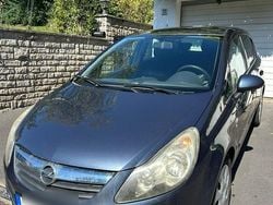 Blau Gebraucht 2011 Opel Corsa Kleinwagen | 2.500 € (Guter Preis)