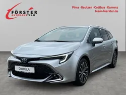 Silber Neu 2025 Toyota Corolla Limousine | 35.890 €