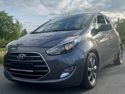 Grau Gebraucht 2015 Hyundai ix20 Van / Kleinbus | 12.190 € (Etwas zu teuer)