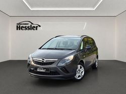 Grau Gebraucht 2015 Opel Zafira Tourer Edition Van / Kleinbus | 10.999 € (Fairer Preis)