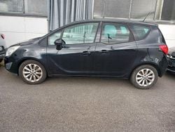Schwarz Gebraucht 2013 Opel Meriva Van / Kleinbus | 6.900 € (Fairer Preis)