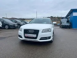 Weiß Gebraucht 2012 Audi A3 Sportback Ambition Limousine | 8.999 € (Fairer Preis)